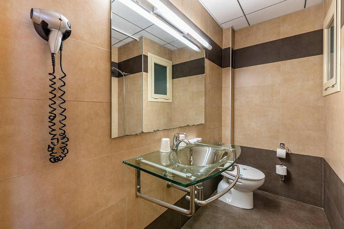 Hotel Pere III El Gran 빌라프랑카 델 페네데스 외부 사진